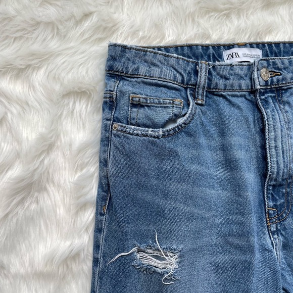 Zara Medium Wash Distressed Ripped Jeans Straight Leg Size 8 - Picture 3 of 6